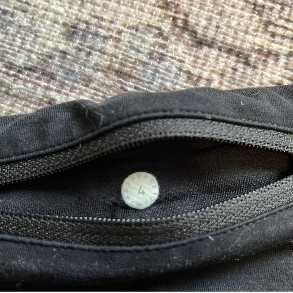 Lululemon - Picture 4 of 4